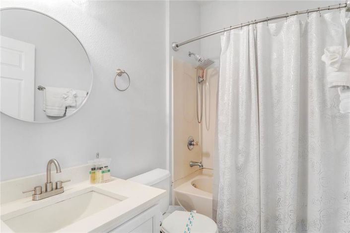 Image No.16-6 Bed House for sale