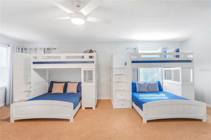 Image No.18-6 Bed House for sale