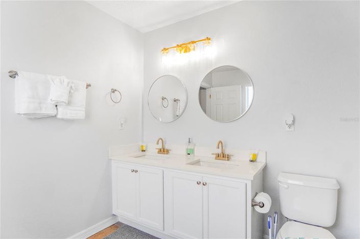 Image No.21-6 Bed House for sale