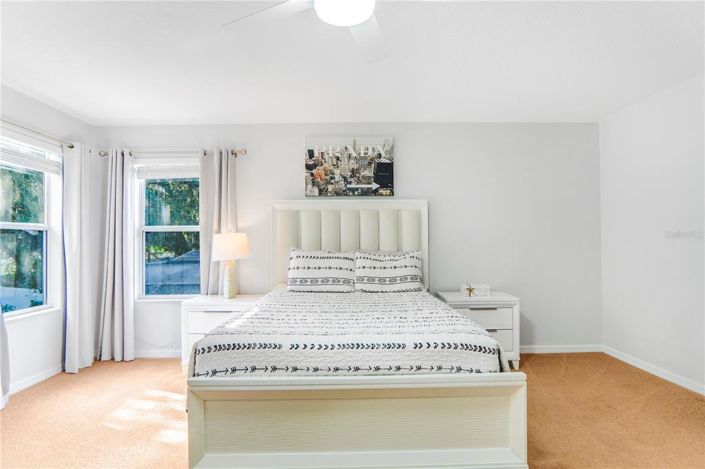 Image No.24-6 Bed House for sale