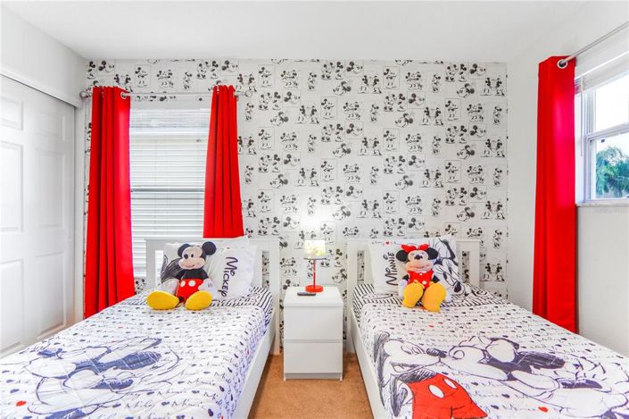 Image No.31-6 Bed House for sale