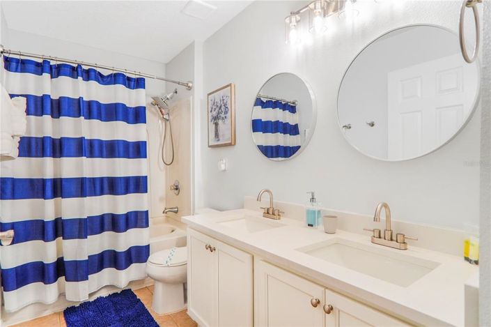 Image No.35-6 Bed House for sale