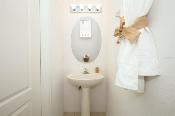 Image No.20-2 Bed Townhouse for sale