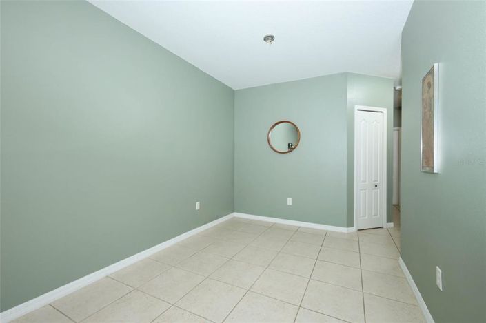 Image No.5-2 Bed Townhouse for sale