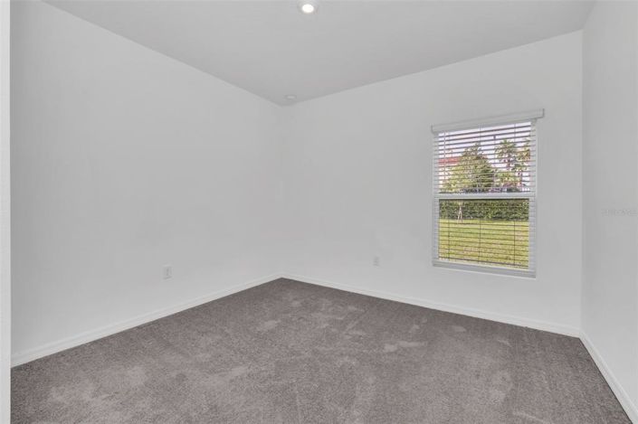 Image No.17-5 Bed Property for sale