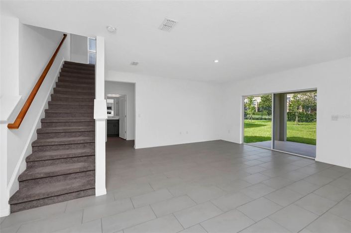 Image No.24-5 Bed House for sale