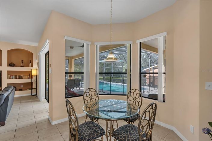 Image No.21-4 Bed Property for sale