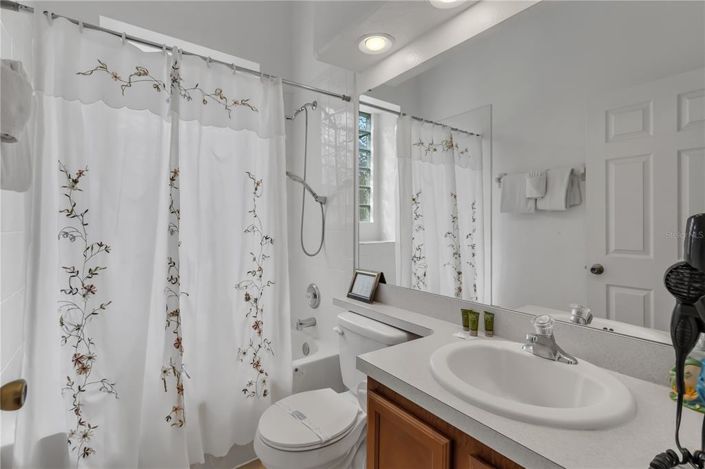 Image No.26-4 Bed Property for sale