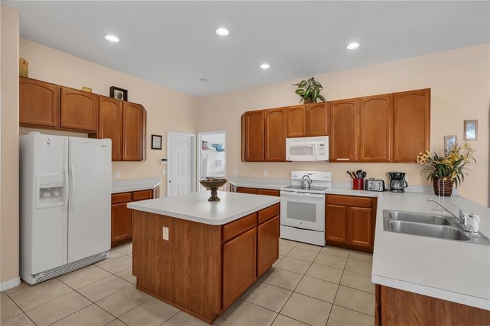 Image No.6-4 Bed House for sale