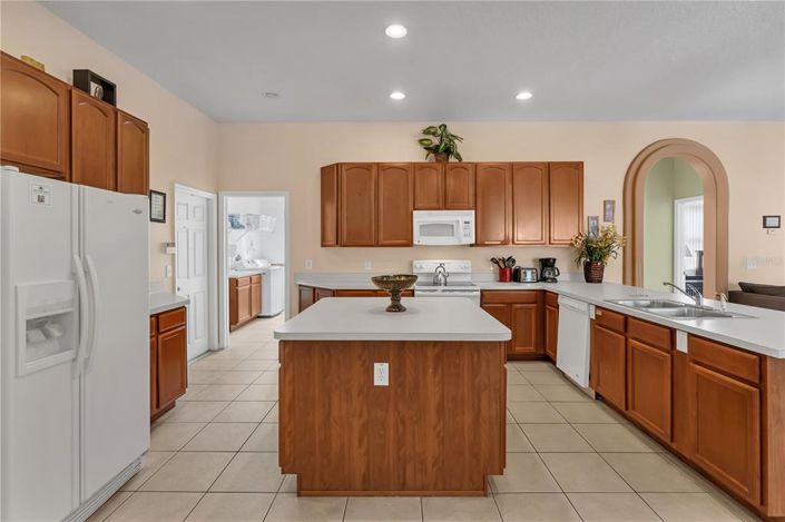 Image No.7-4 Bed Property for sale