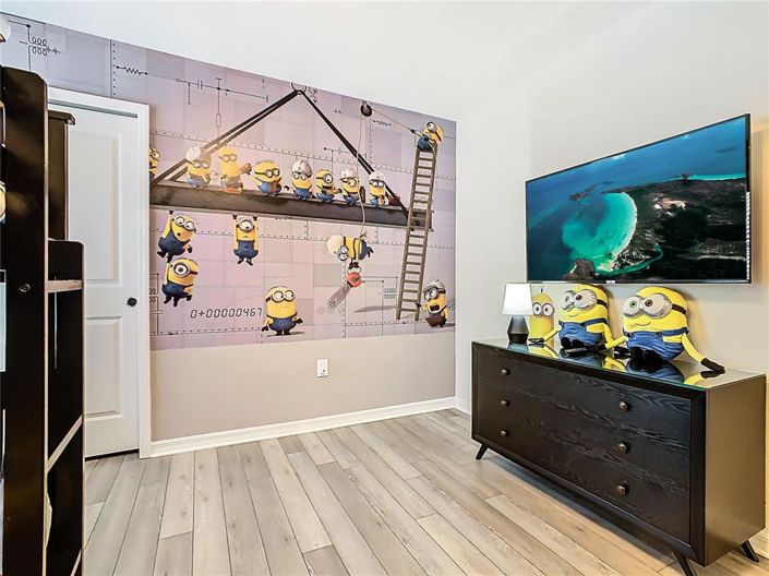 Image No.25-7 Bed Property for sale