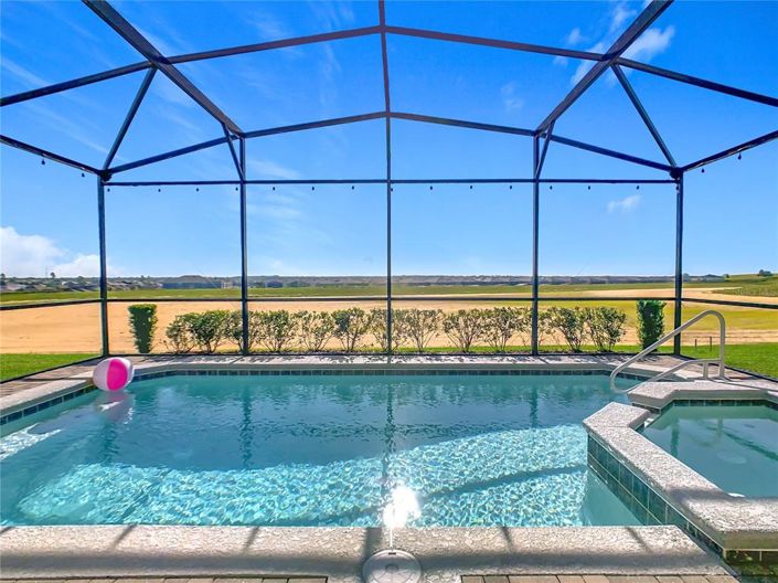 Image No.3-7 Bed Property for sale