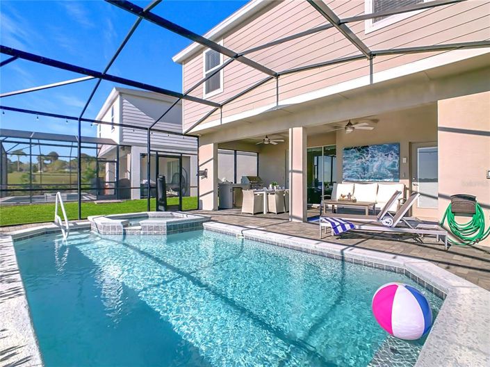 Image No.50-7 Bed Property for sale