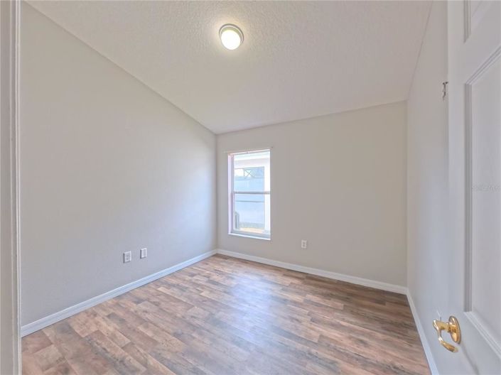 Image No.24-4 Bed Property for sale