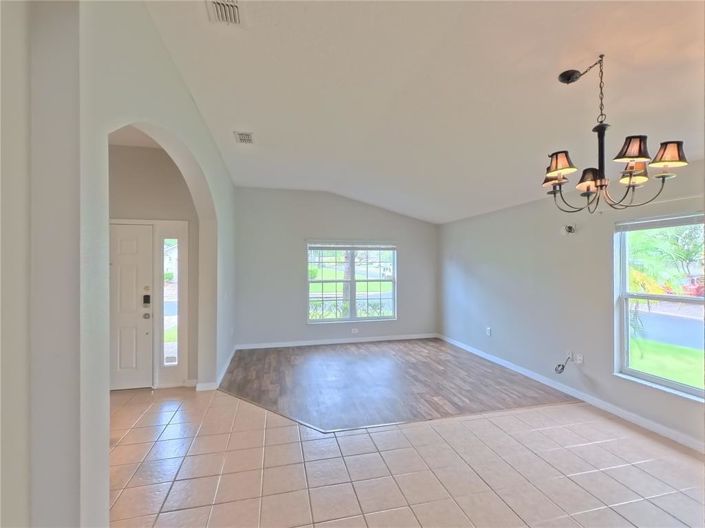 Image No.8-4 Bed Property for sale