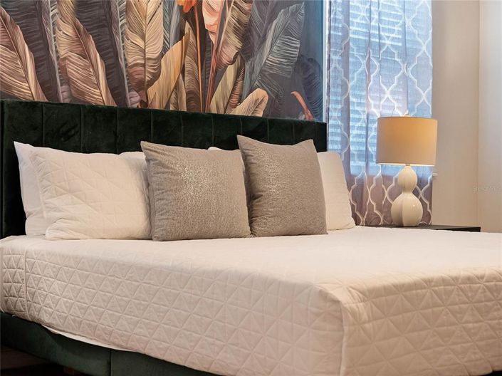 Image No.50-10 Bed House for sale