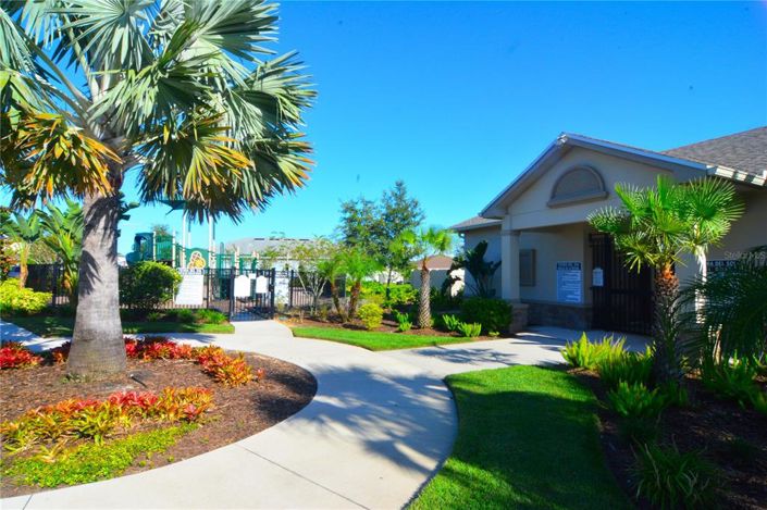 Image No.28-5 Bed Property for sale