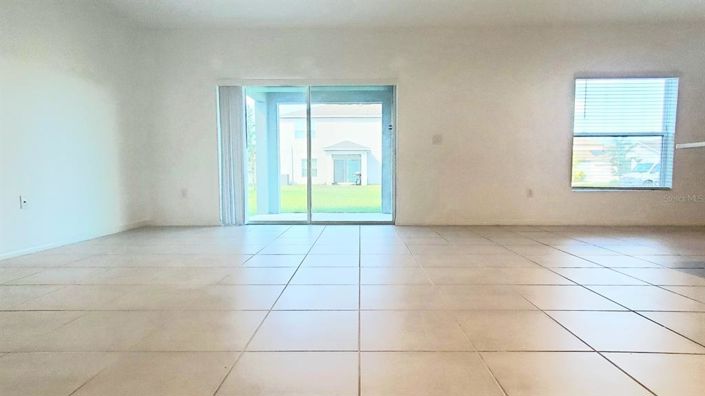 Image No.8-5 Bed Property for sale