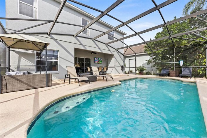 Image No.2-4 Bed House for sale