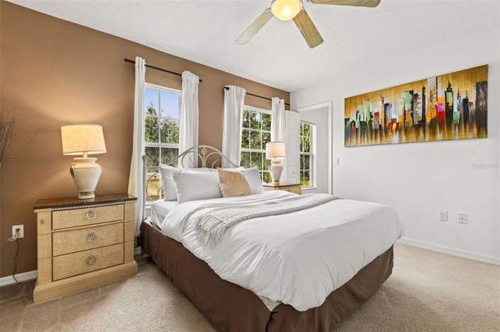 Image No.6-4 Bed Property for sale