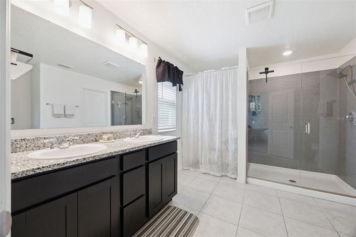 Image No.21-3 Bed Property for sale