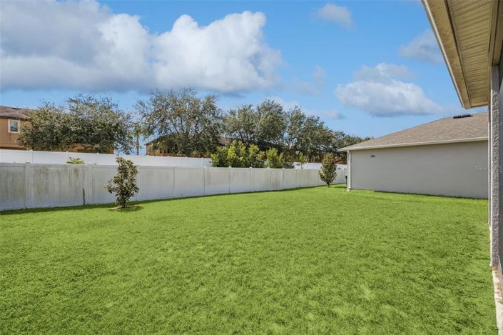 Image No.37-3 Bed Property for sale