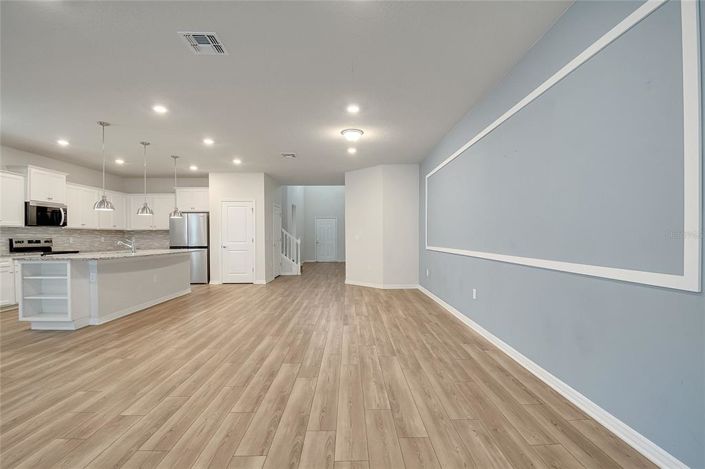 Image No.31-8 Bed House for sale