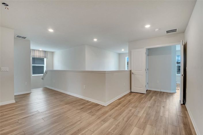 Image No.51-8 Bed House for sale