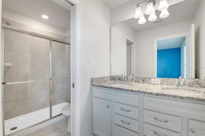 Image No.55-8 Bed House for sale