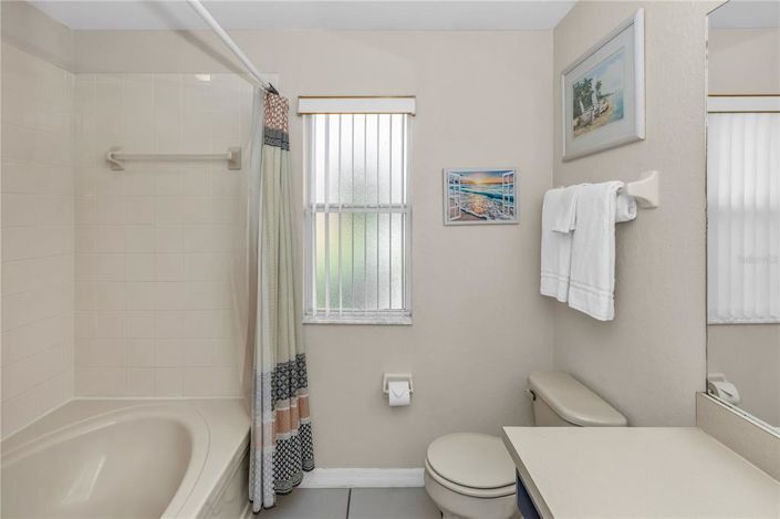 Image No.24-4 Bed Townhouse for sale