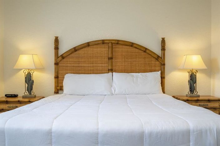 Image No.22-4 Bed Townhouse for sale