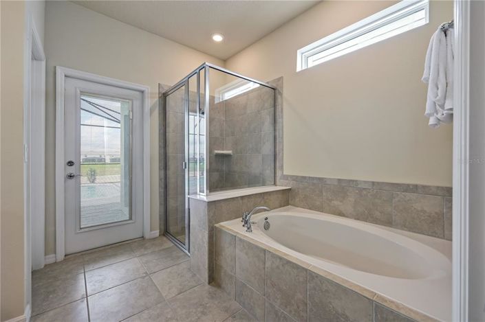 Image No.21-9 Bed Property for sale