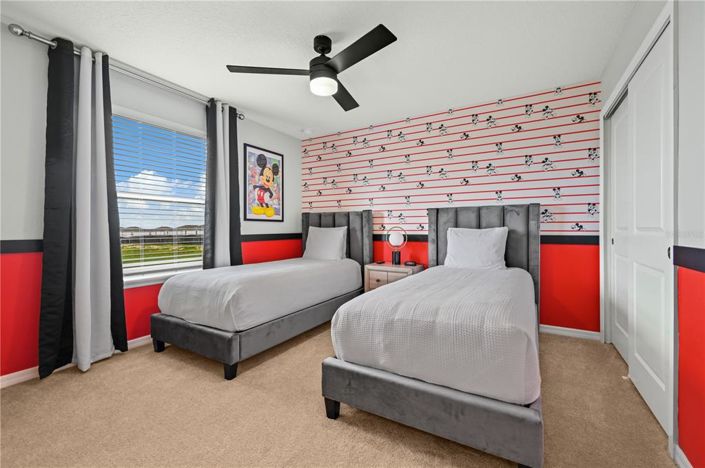 Image No.54-9 Bed Property for sale