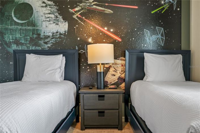 Image No.60-9 Bed Property for sale