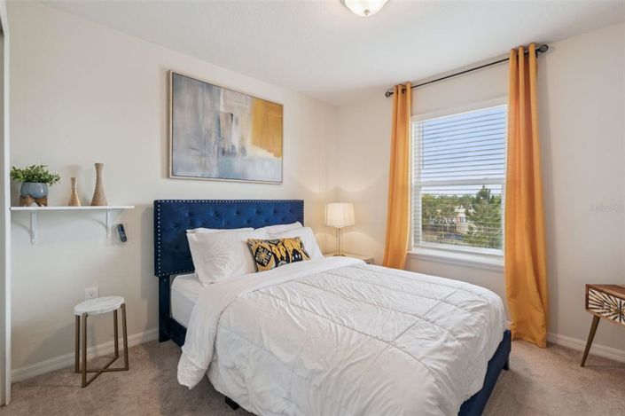 Image No.16-5 Bed Townhouse for sale