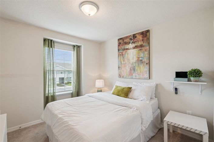 Image No.17-5 Bed Townhouse for sale