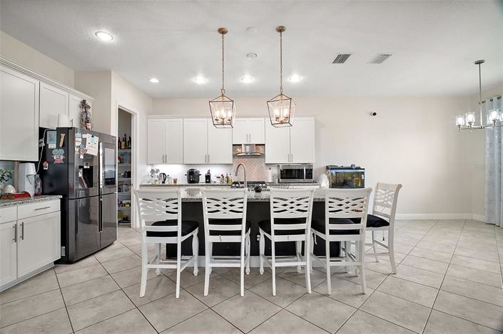 Image No.11-5 Bed House for sale