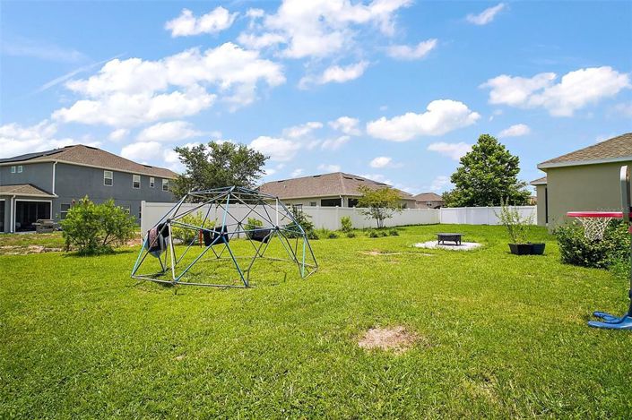 Image No.16-5 Bed House for sale