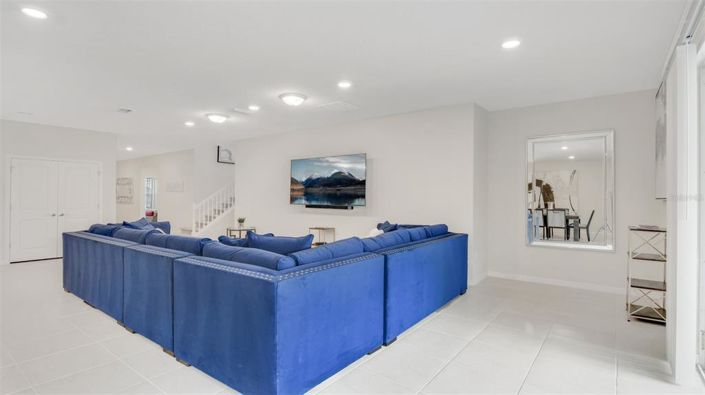 Image No.12-10 Bed House for sale