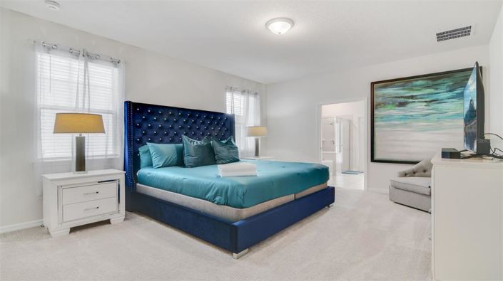 Image No.14-10 Bed Property for sale