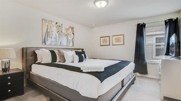 Image No.29-10 Bed House for sale