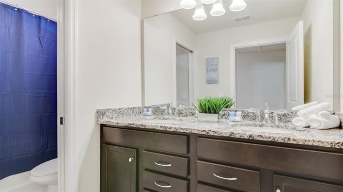 Image No.38-10 Bed Property for sale