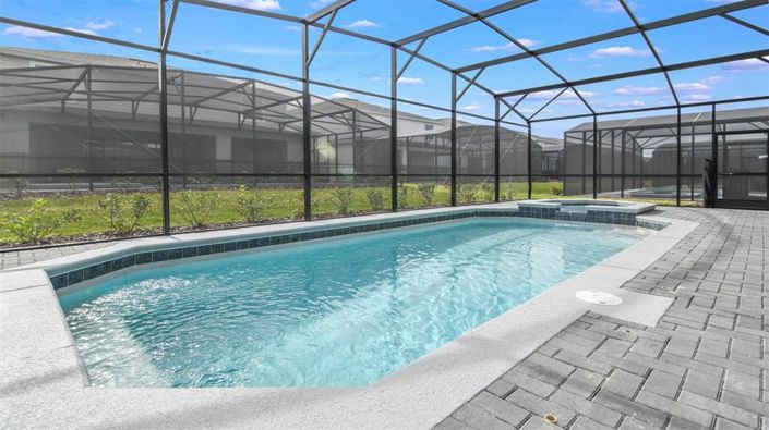 Image No.42-10 Bed Property for sale