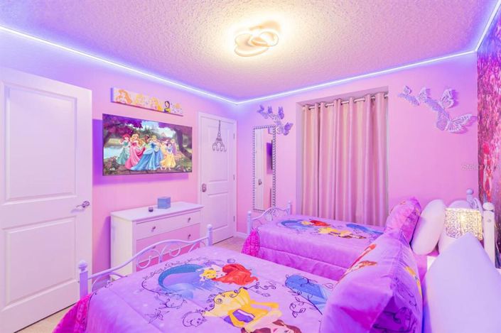 Image No.12-5 Bed Townhouse for sale