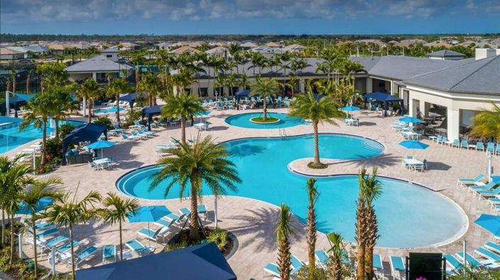 Image No.39-5 Bed Townhouse for sale