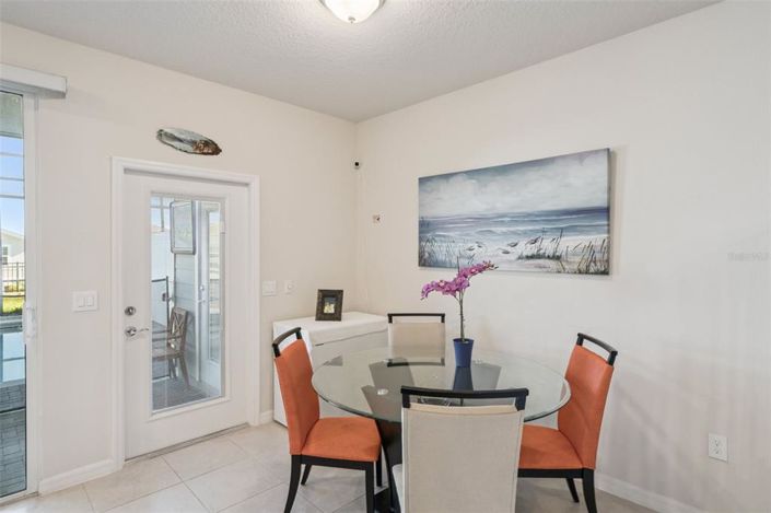 Image No.15-5 Bed Townhouse for sale