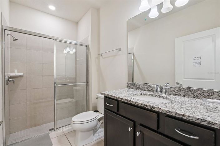 Image No.19-5 Bed Townhouse for sale