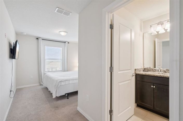 Image No.32-5 Bed Townhouse for sale