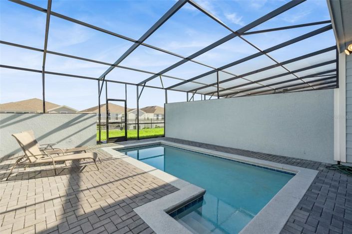 Image No.37-5 Bed Townhouse for sale