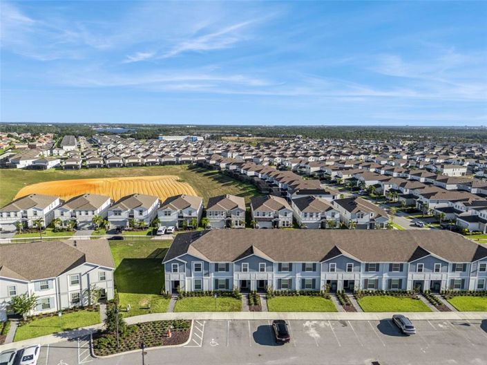 Image No.43-5 Bed Townhouse for sale